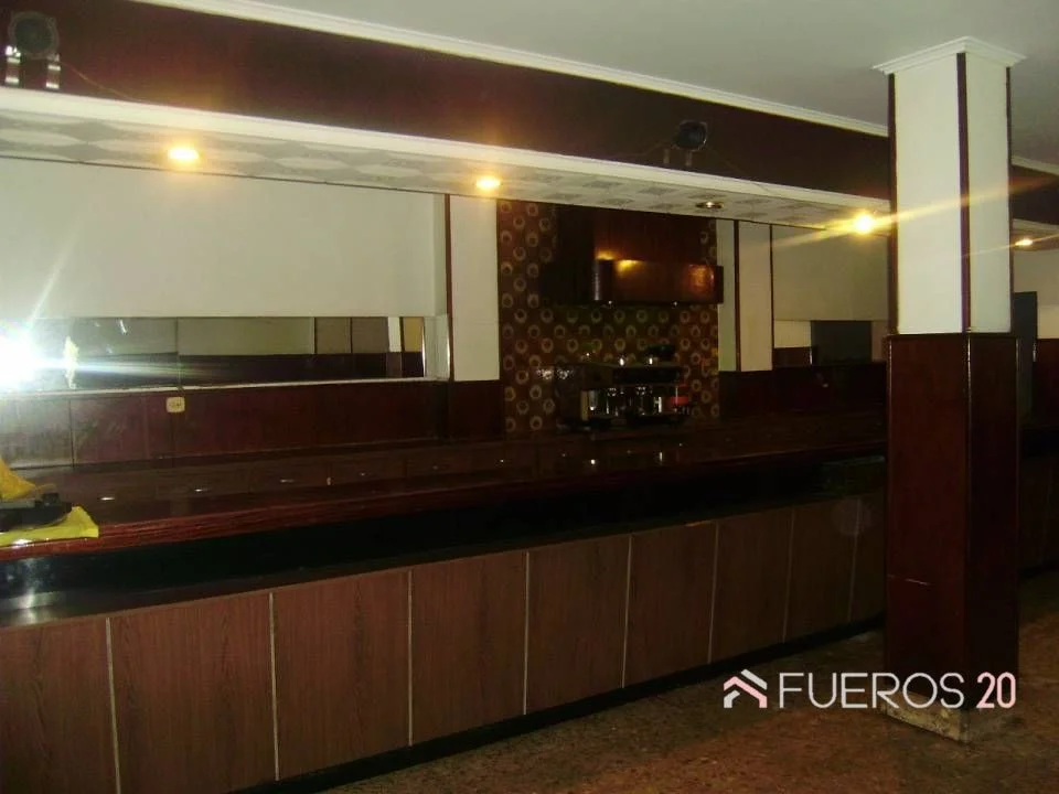 Commercial unit in Llano, 68 m²