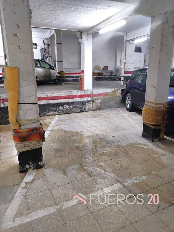 Garage near Renfe with 12 m²