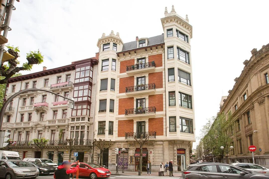 Dúplex histórico en Abando, 3 habitaciones
