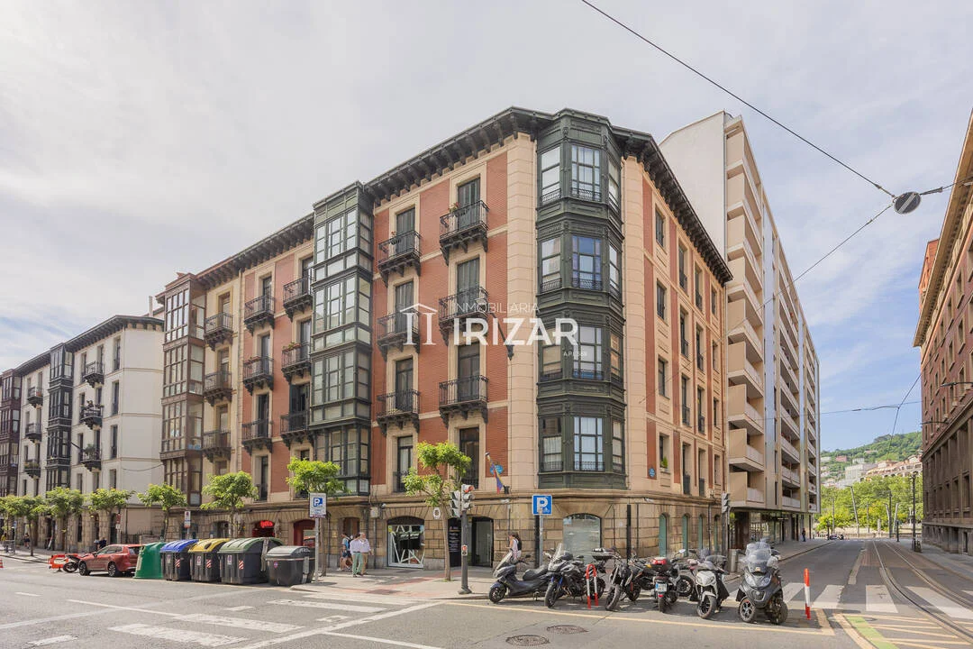 Piso en el Ensanche, 107 m², tres habitaciones