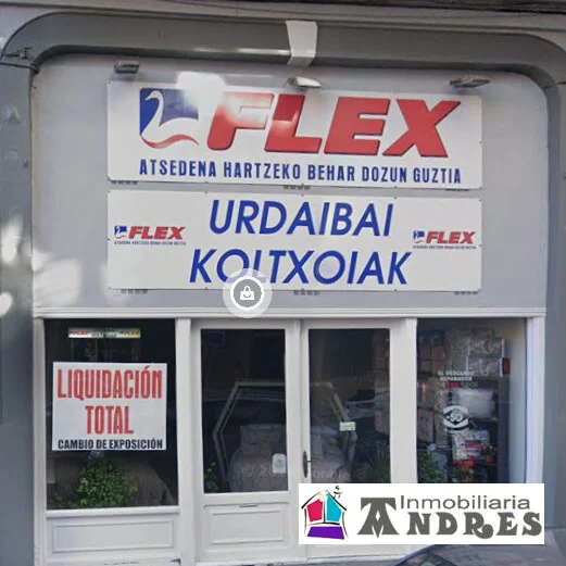 Visible commercial premises in Bermeo