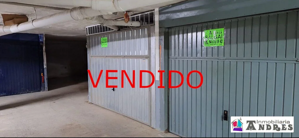 Dos garajes cerrados en Erreñe Zubi