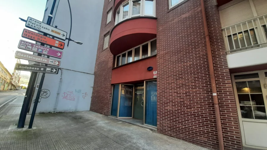 Local de oficinas divisible de 180 metros cuadrados