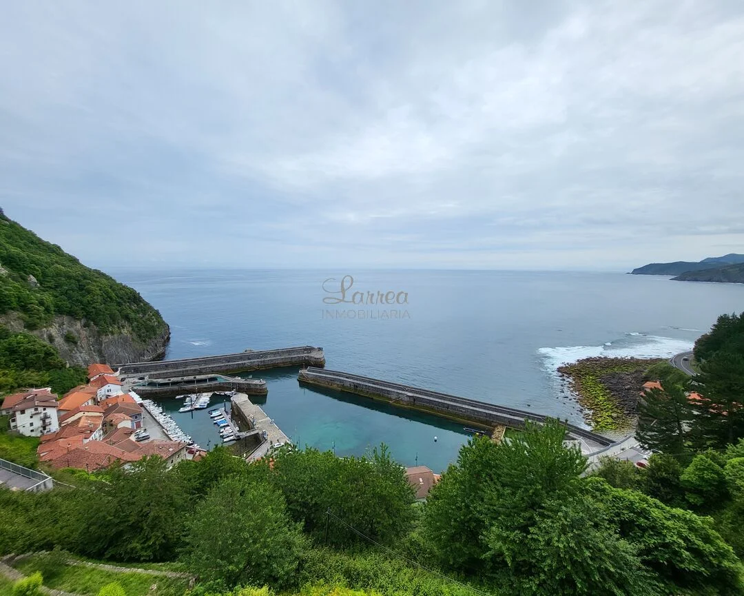 Elantxobe flat with 2 bedrooms