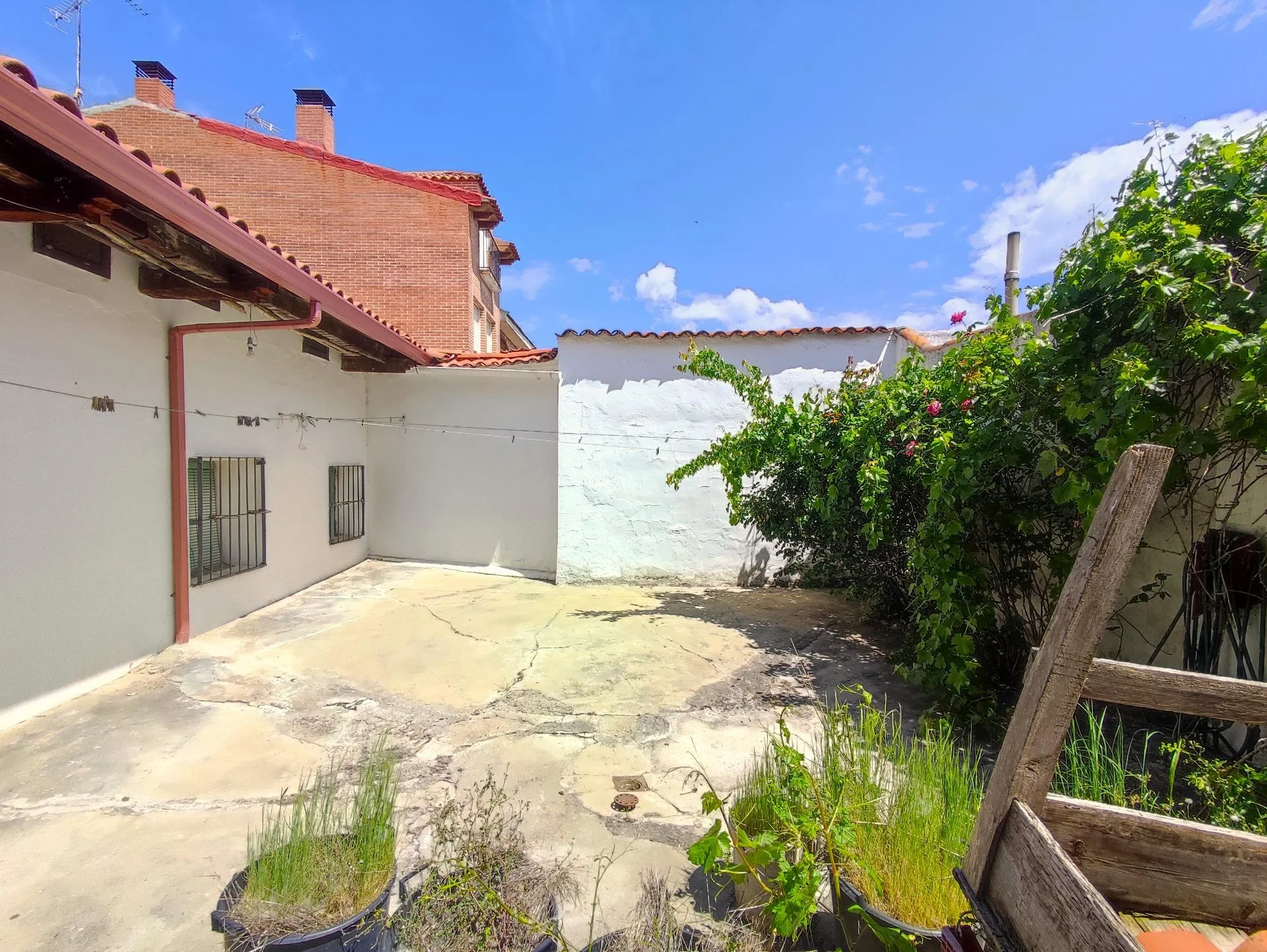 Reform-needed house in Puente Duero