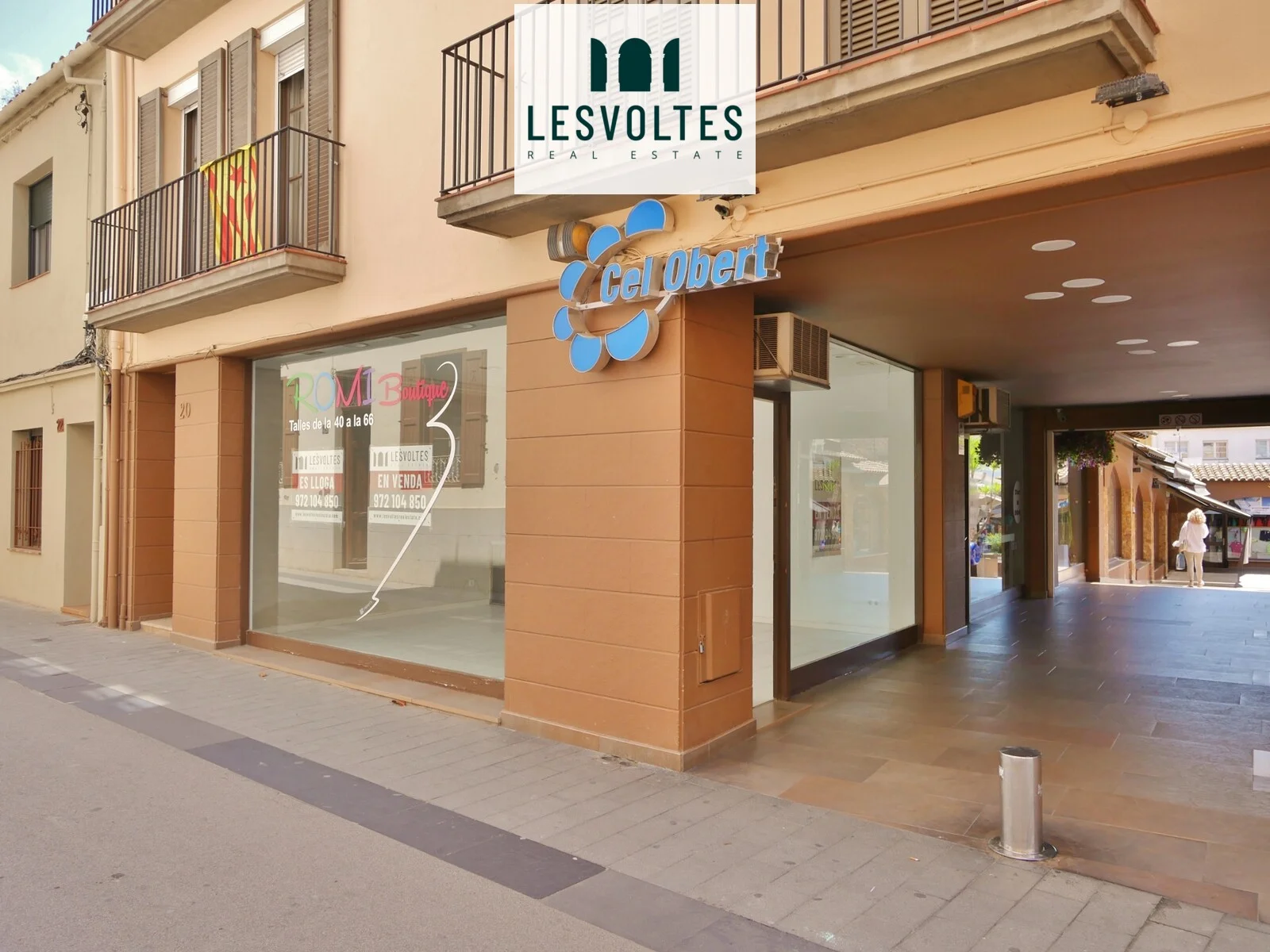 Local esquinero céntrico en Palafrugell