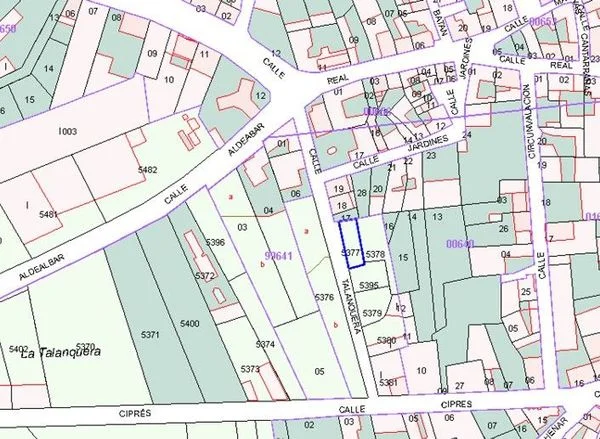 Solar urbano con 200 m² edificables