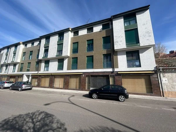 Local comercial a pie de calle, 318 m²