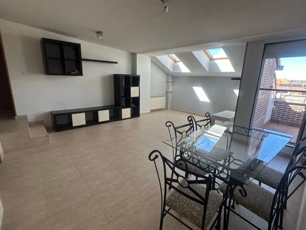 Bright Valladolid penthouse, 3 bedrooms