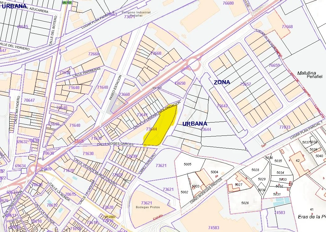 Industrial plot near Peñafiel estate