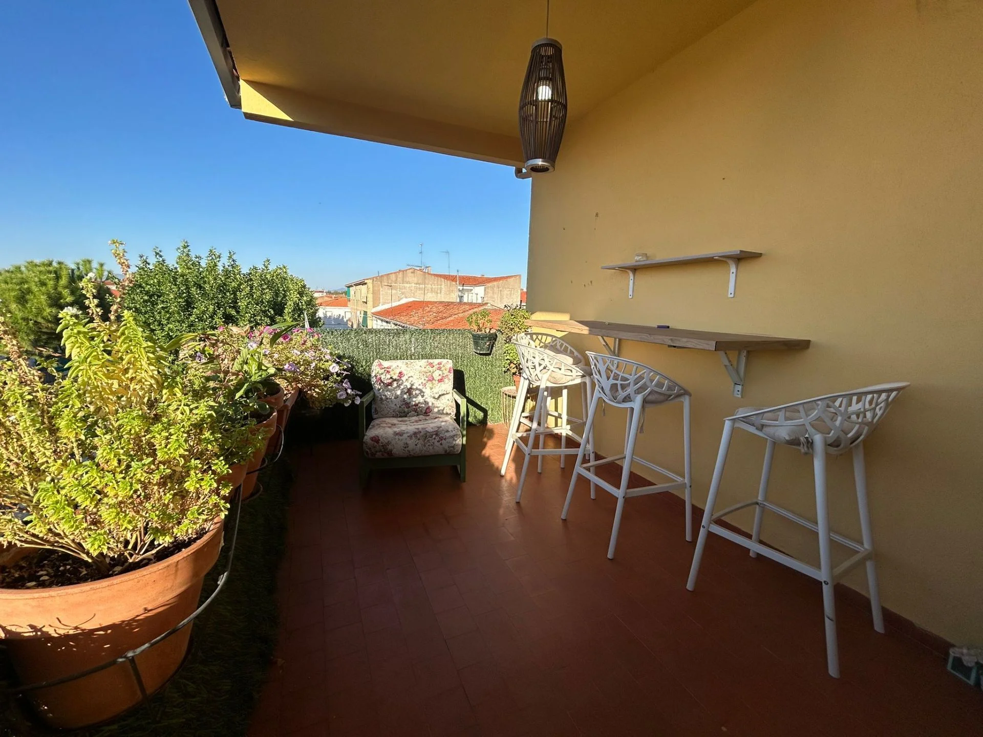 Bright four-bedroom flat in Moraleja