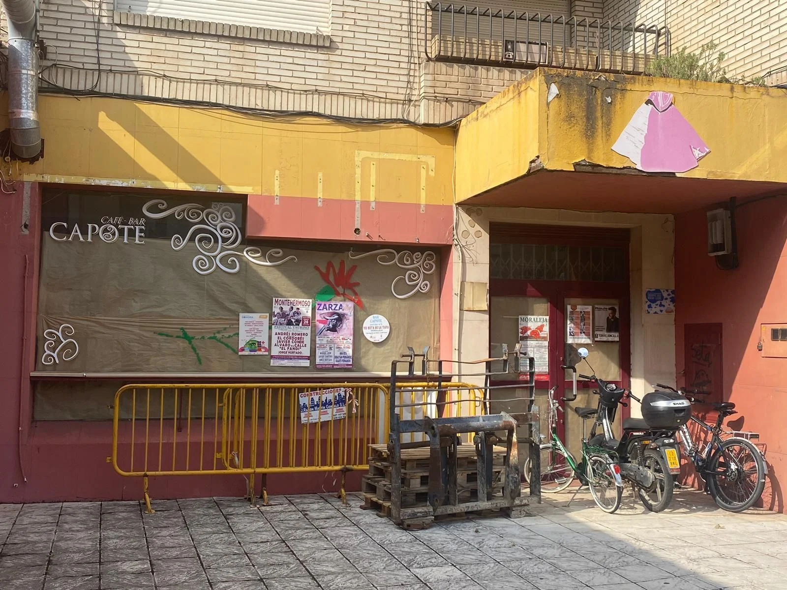 Commercial premises in Moraleja, 526 m²