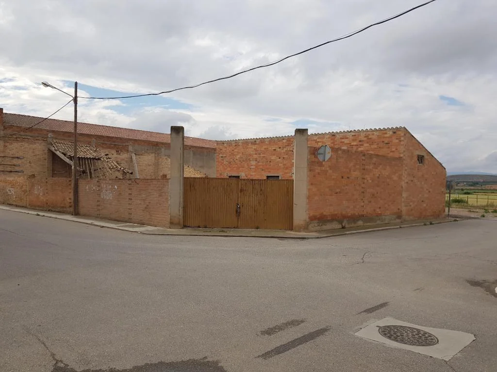 Urban residential plot, 3,745 m² buildability