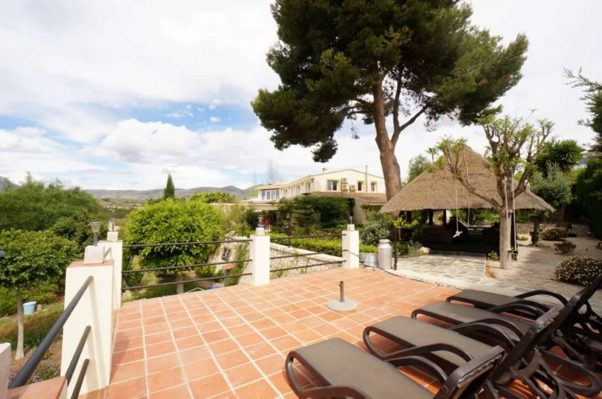 Calpe villa, sea views, 4-bed