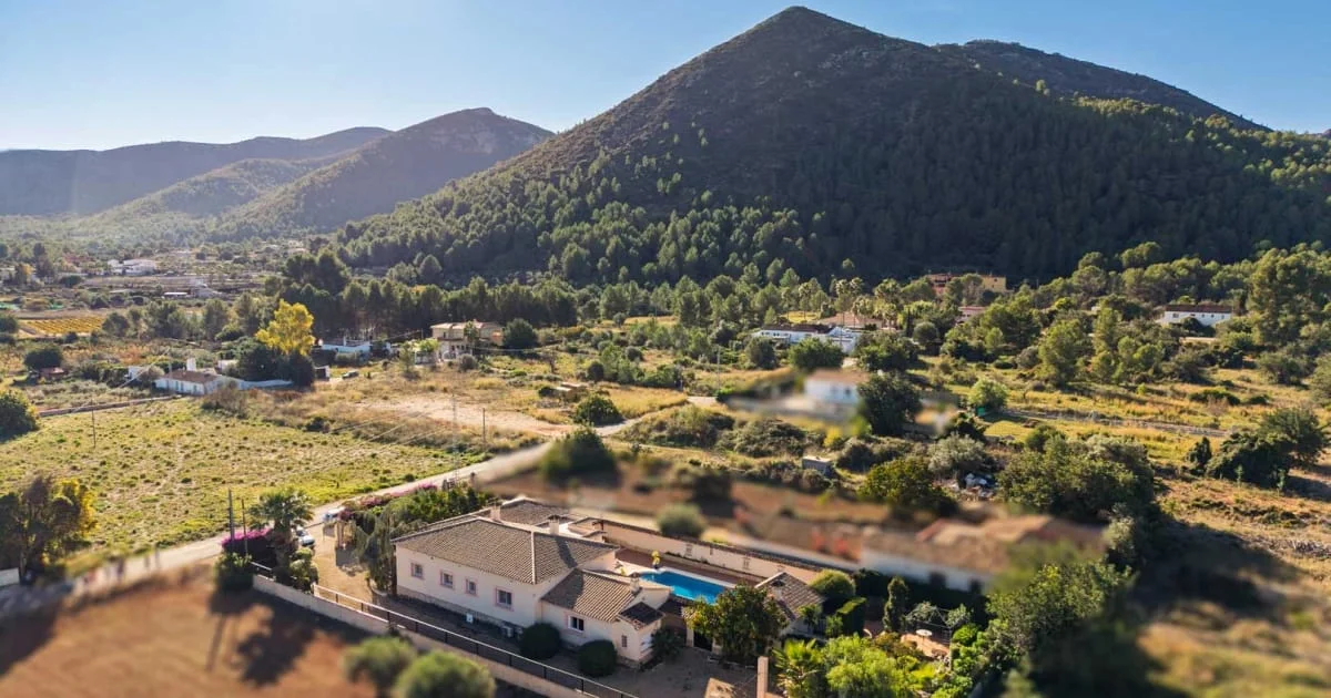 Mediterranean villa near Jalón, 3 bedrooms