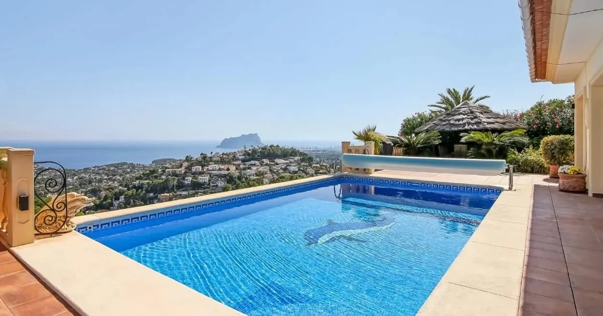 Villa en Moraira con cuatro dormitorios