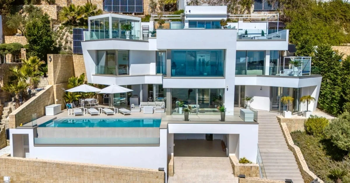 Luxury sea-view villa, 4 suites