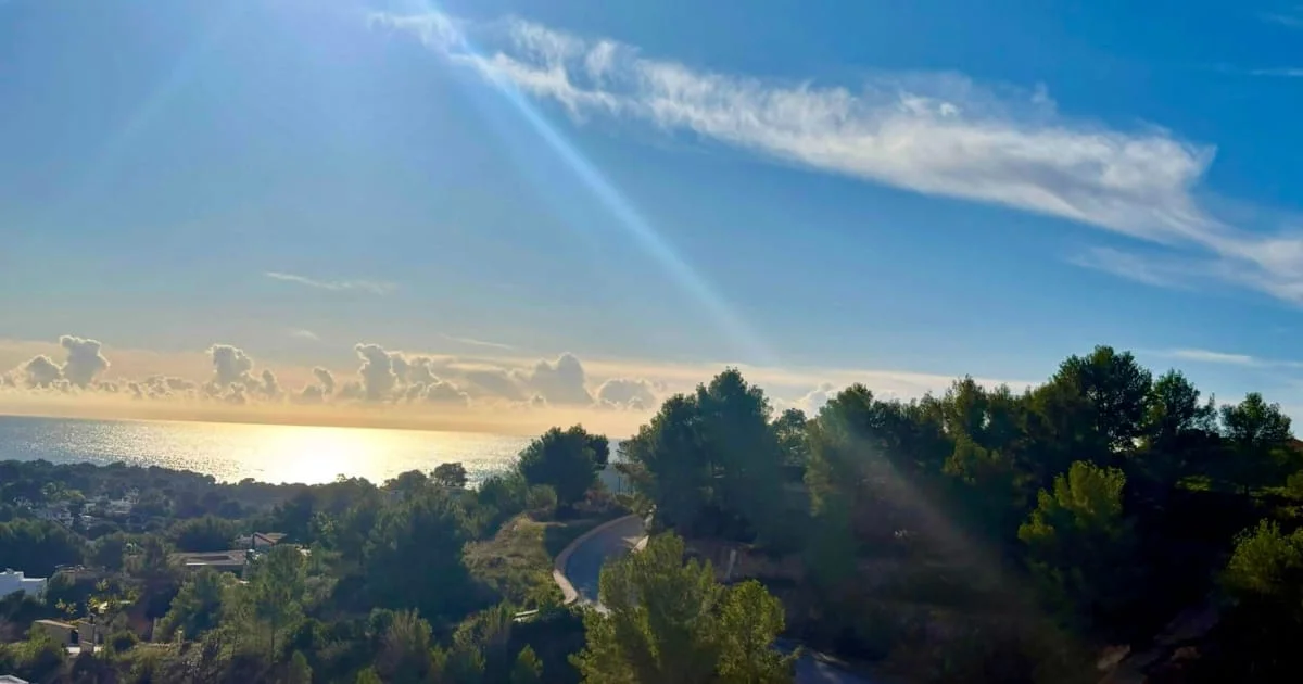 Urban Benissa plot with sea views