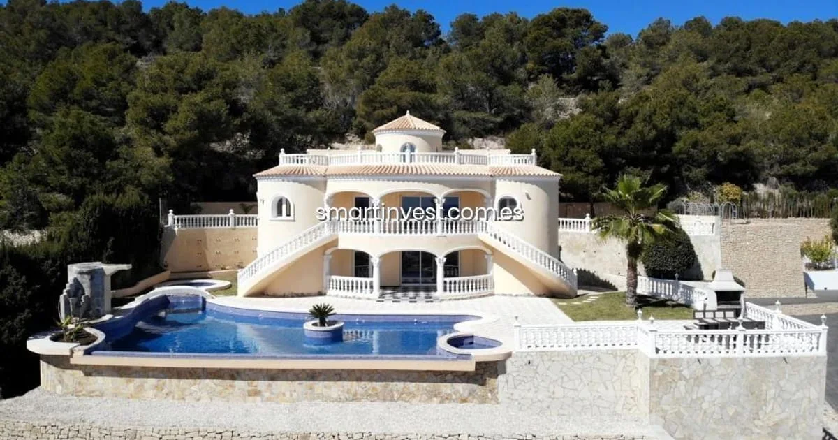 Luxury villa in Calpe, 4 bedrooms
