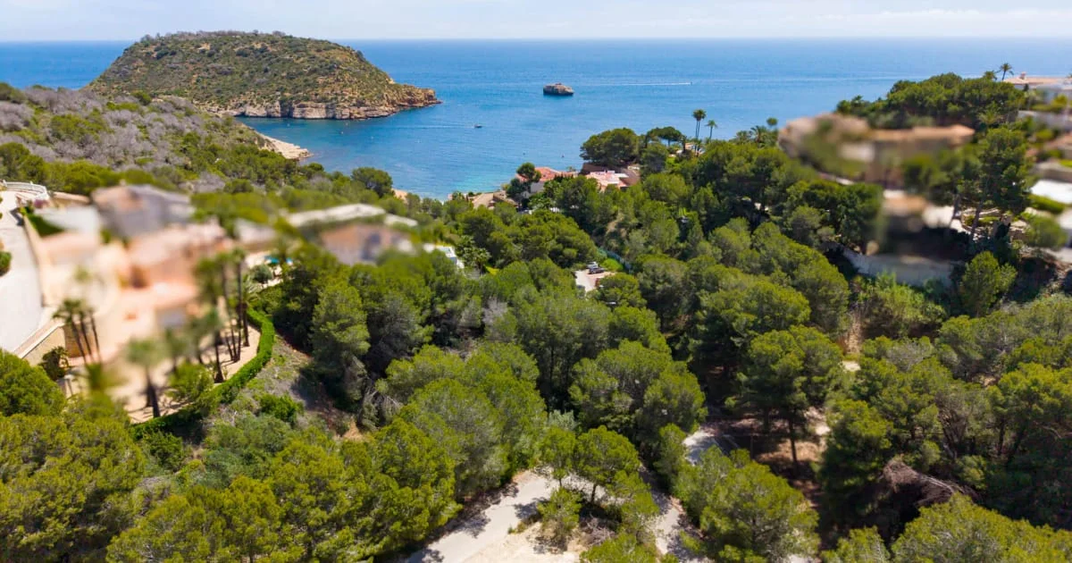 Strategic Jávea commercial plot, 3,737 m²