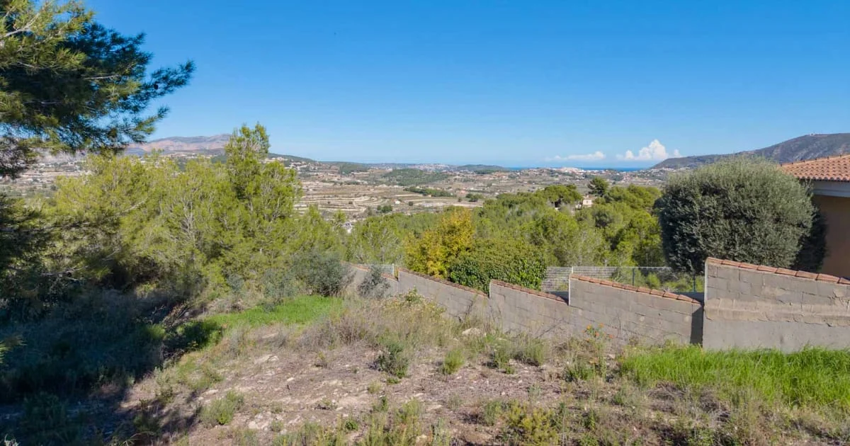 Parcela urbana en Benimeit con vistas al mar