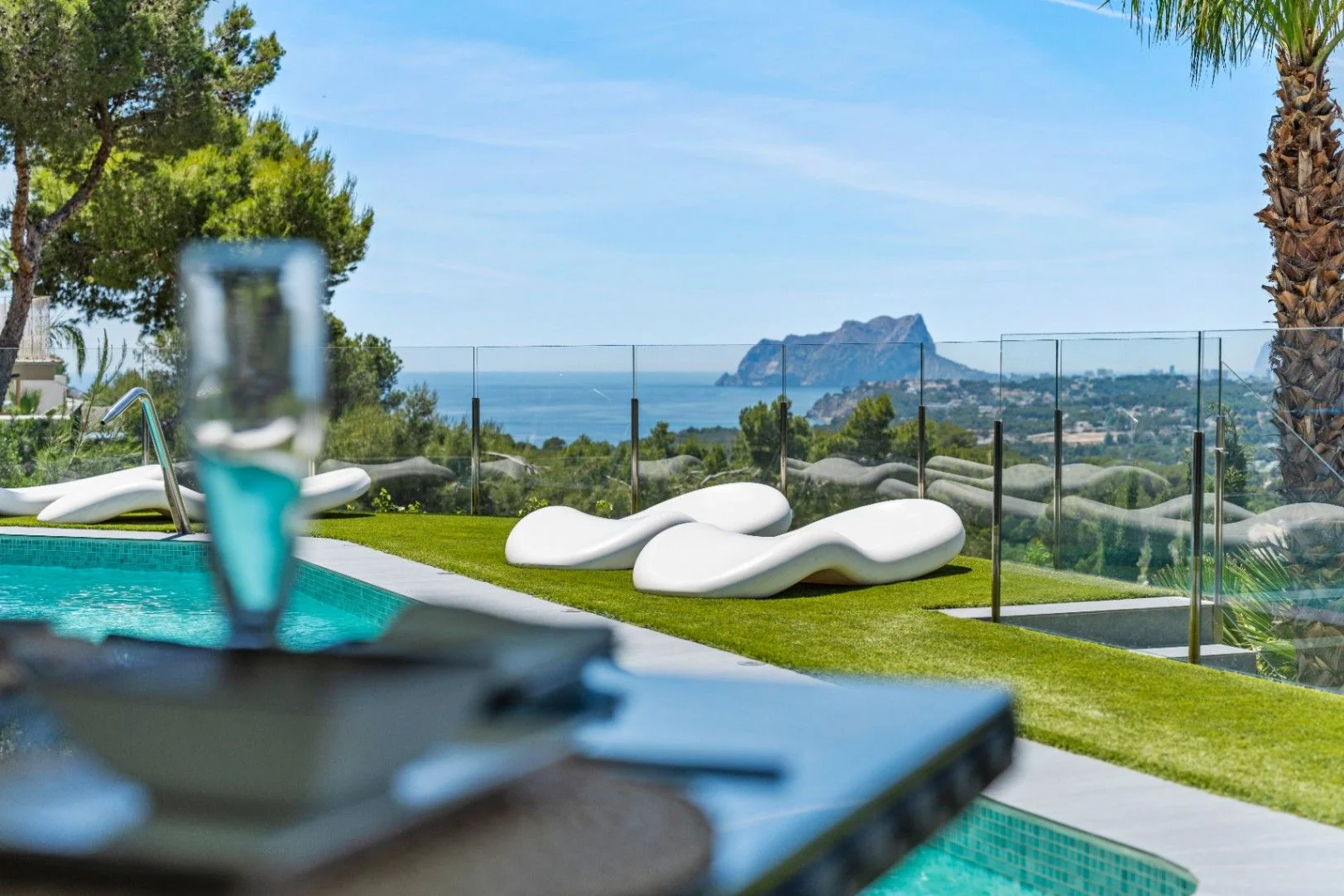 Villa de lujo en Moraira con vistas al mar