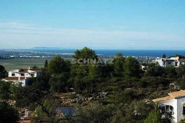 Gran parcela en Monte Pego con vistas al mar