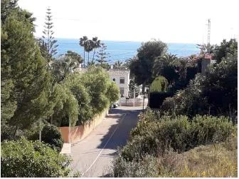 Two urban plots with redevelopment potential