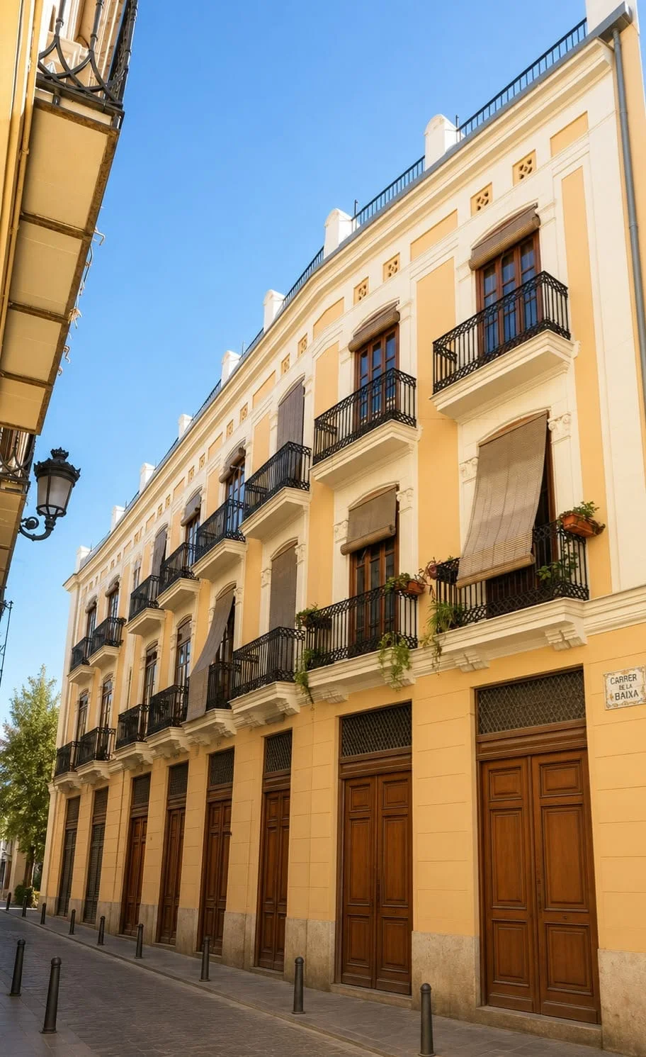 El Carmen income flat, four bedrooms