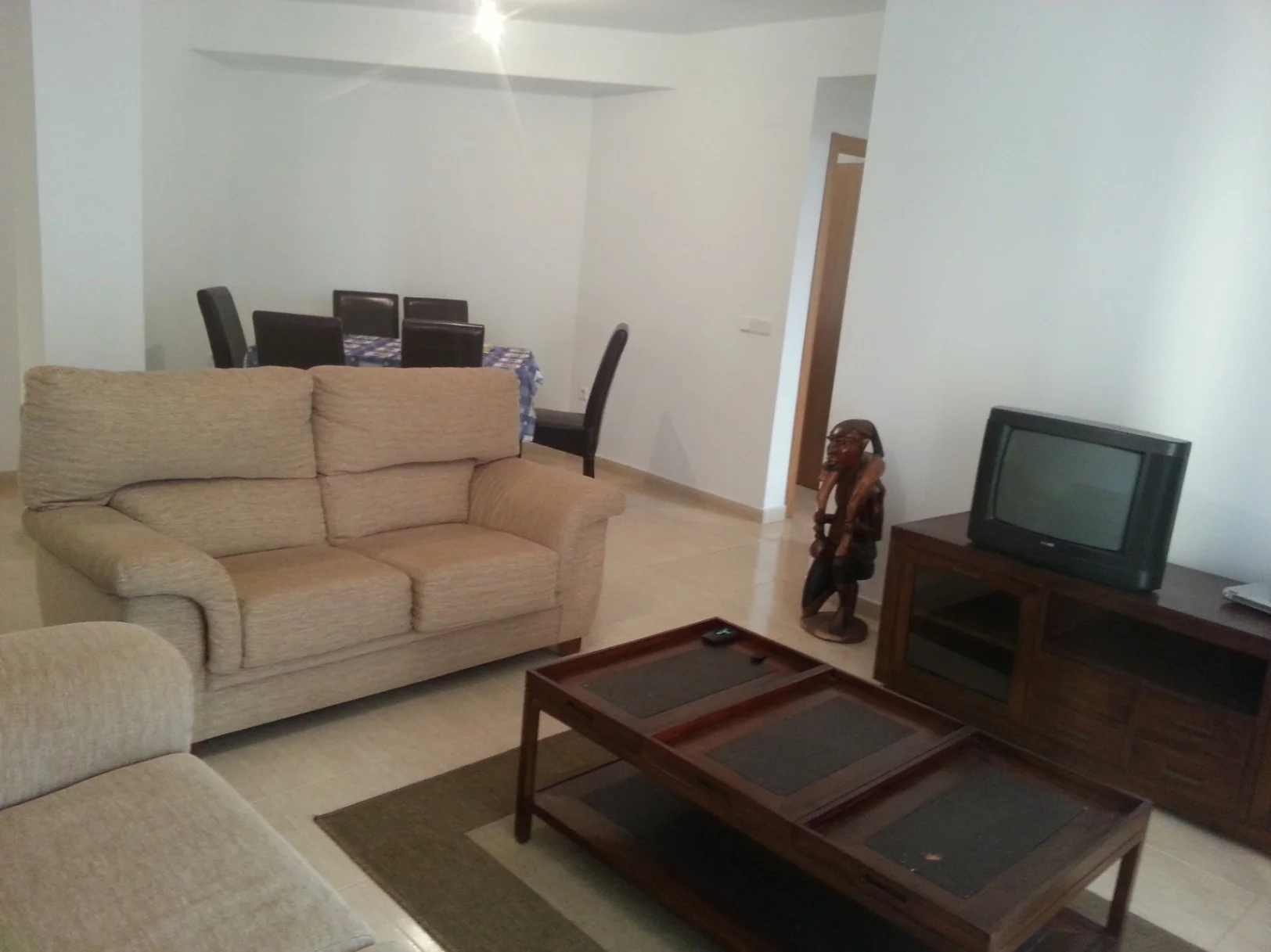 Apartamento de tres habitaciones en Teulada