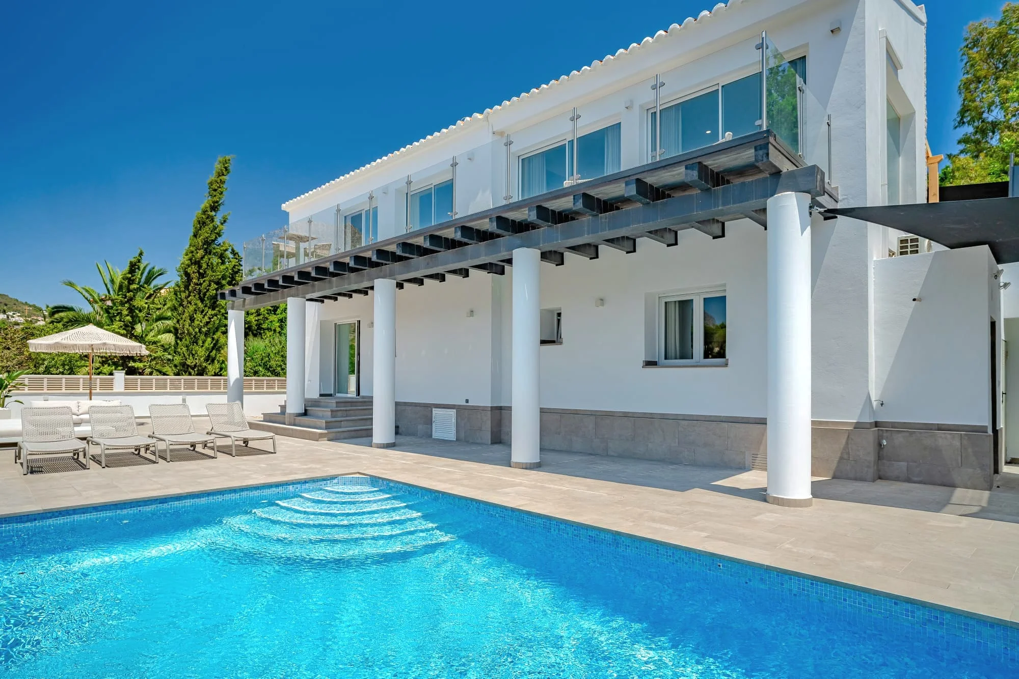 Calpe sea-view chalet, 4 bedrooms