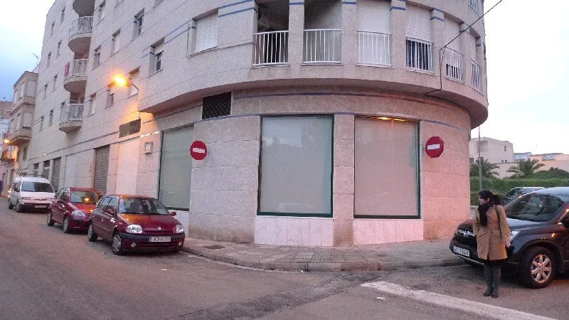 Commercial premises in Pego, 134 m²