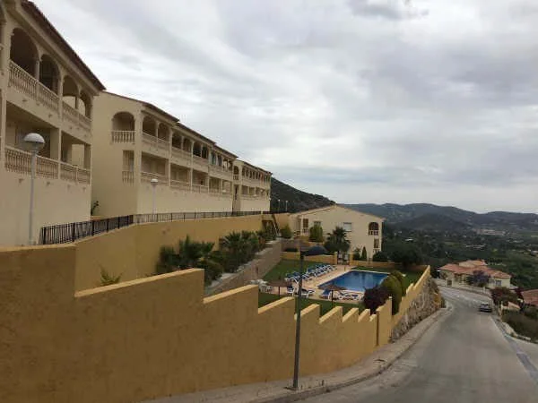 Solar edificable en Xaló, 2.734 m²