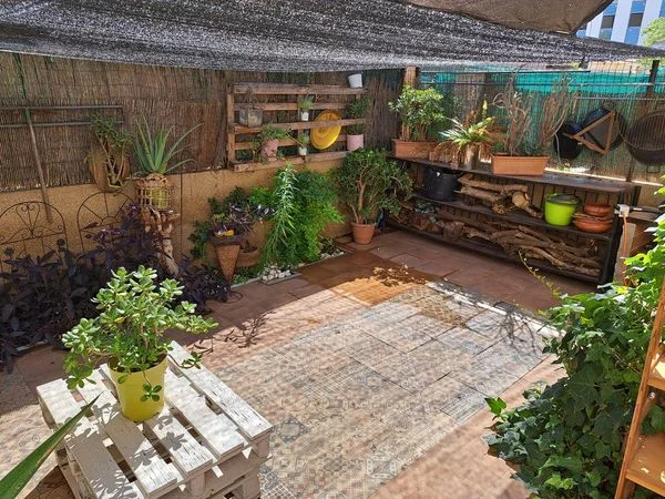 Adosado de dos plantas y cuatro dormitorios