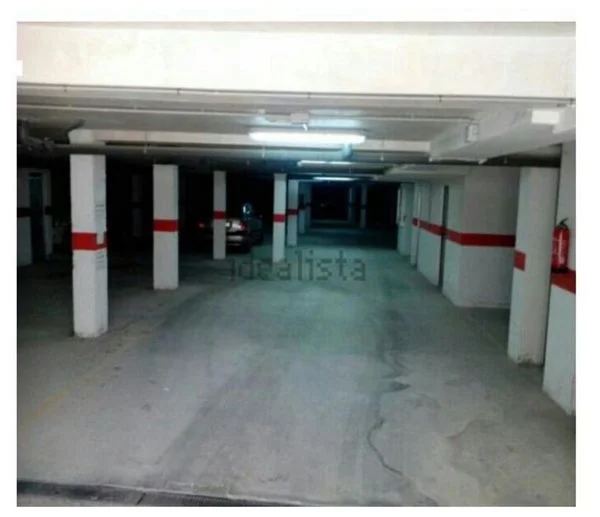 Amplia plaza de garaje en Catral