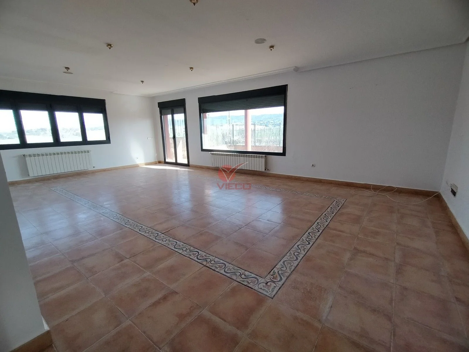 Large townhouse in Las Pernalosas