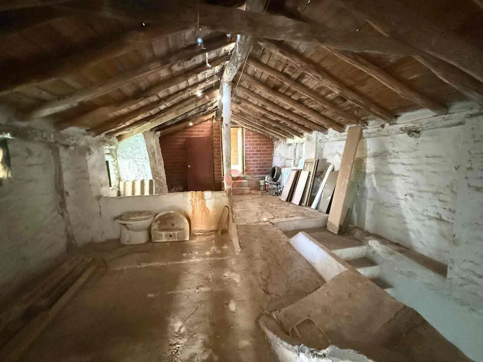 Casa para reformar con cinco dormitorios