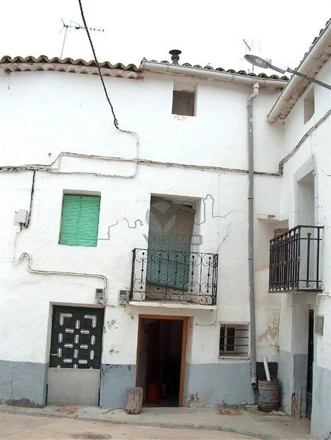 Two-storey Torralba house, 6 bedrooms