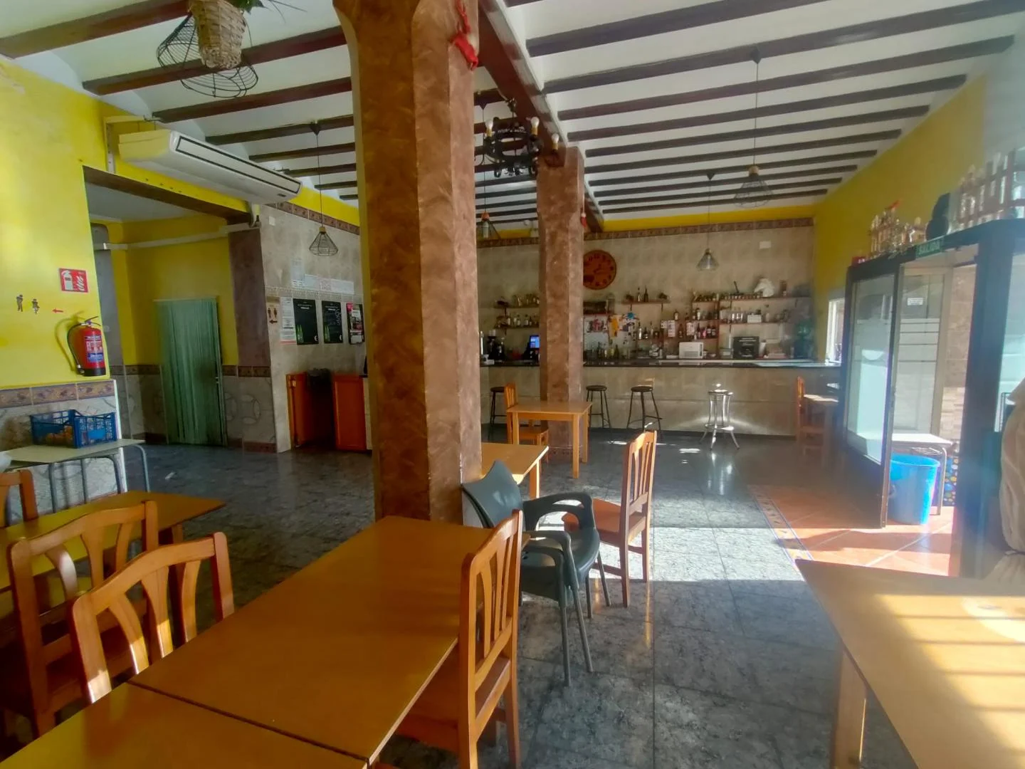 Gavarda restaurant with residential unit