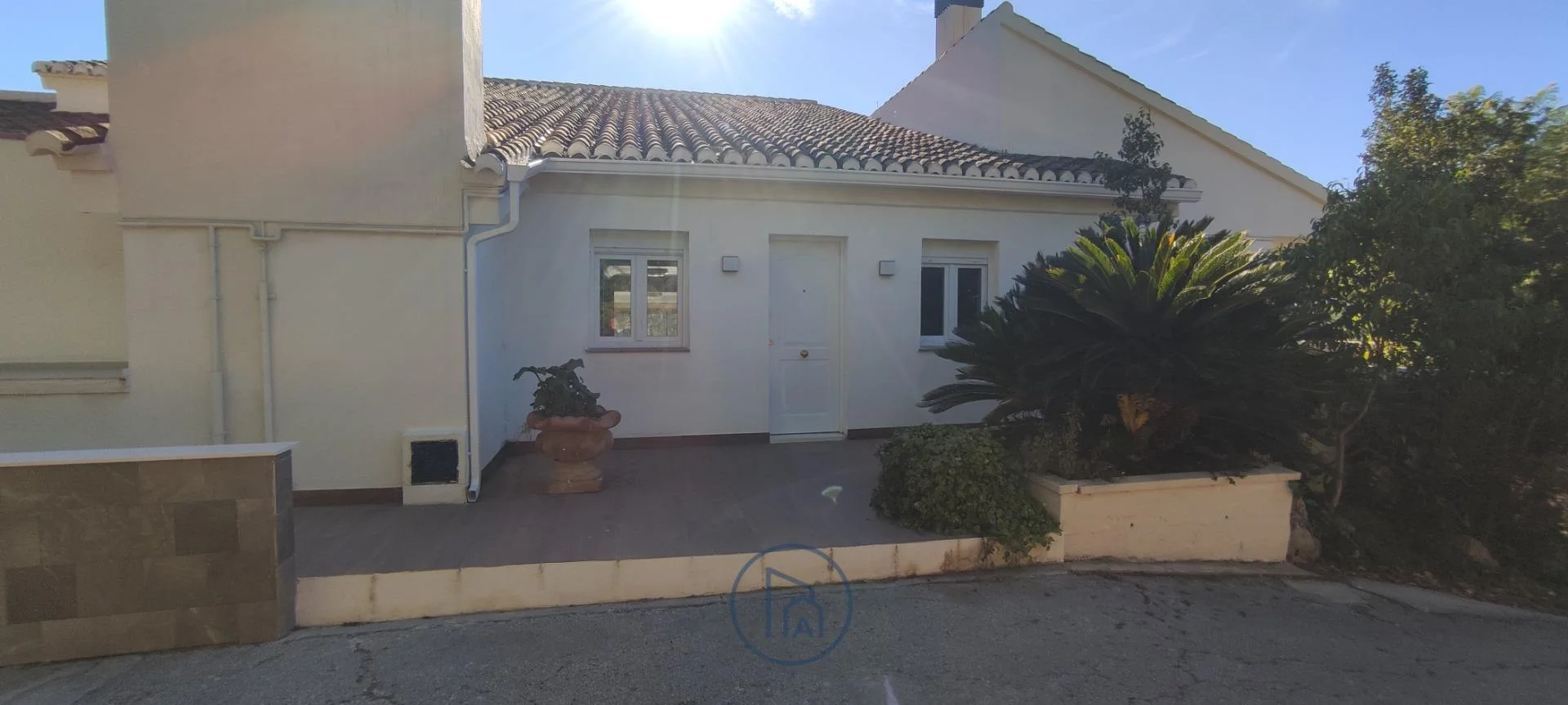 Reformed golf-front chalet, 10 bedrooms