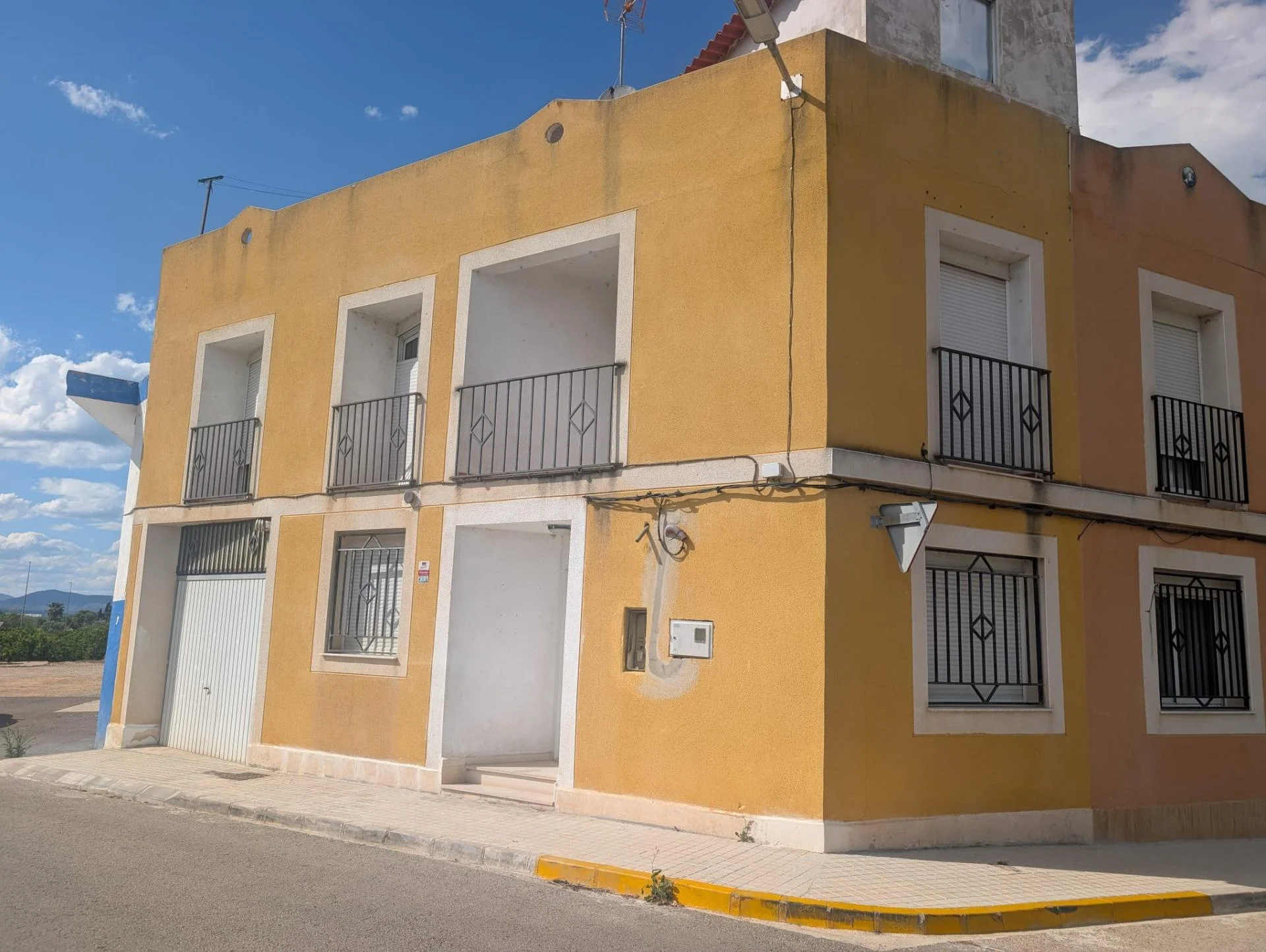 Townhouse in Benimuslem, 132 m² renovation
