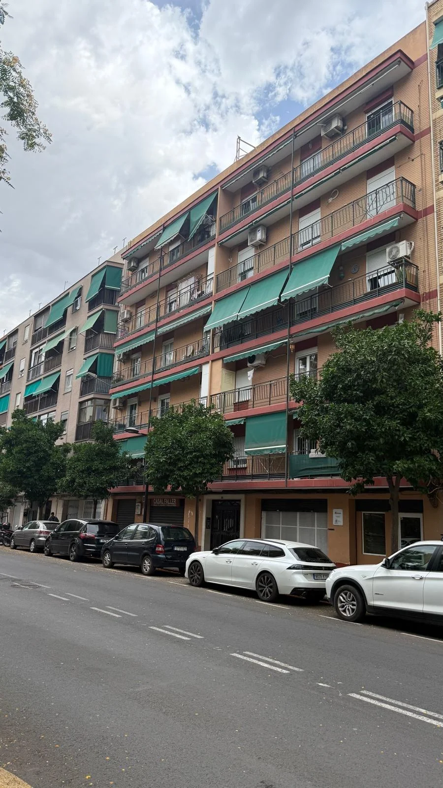 Bright three-bedroom flat in Nou Campanar