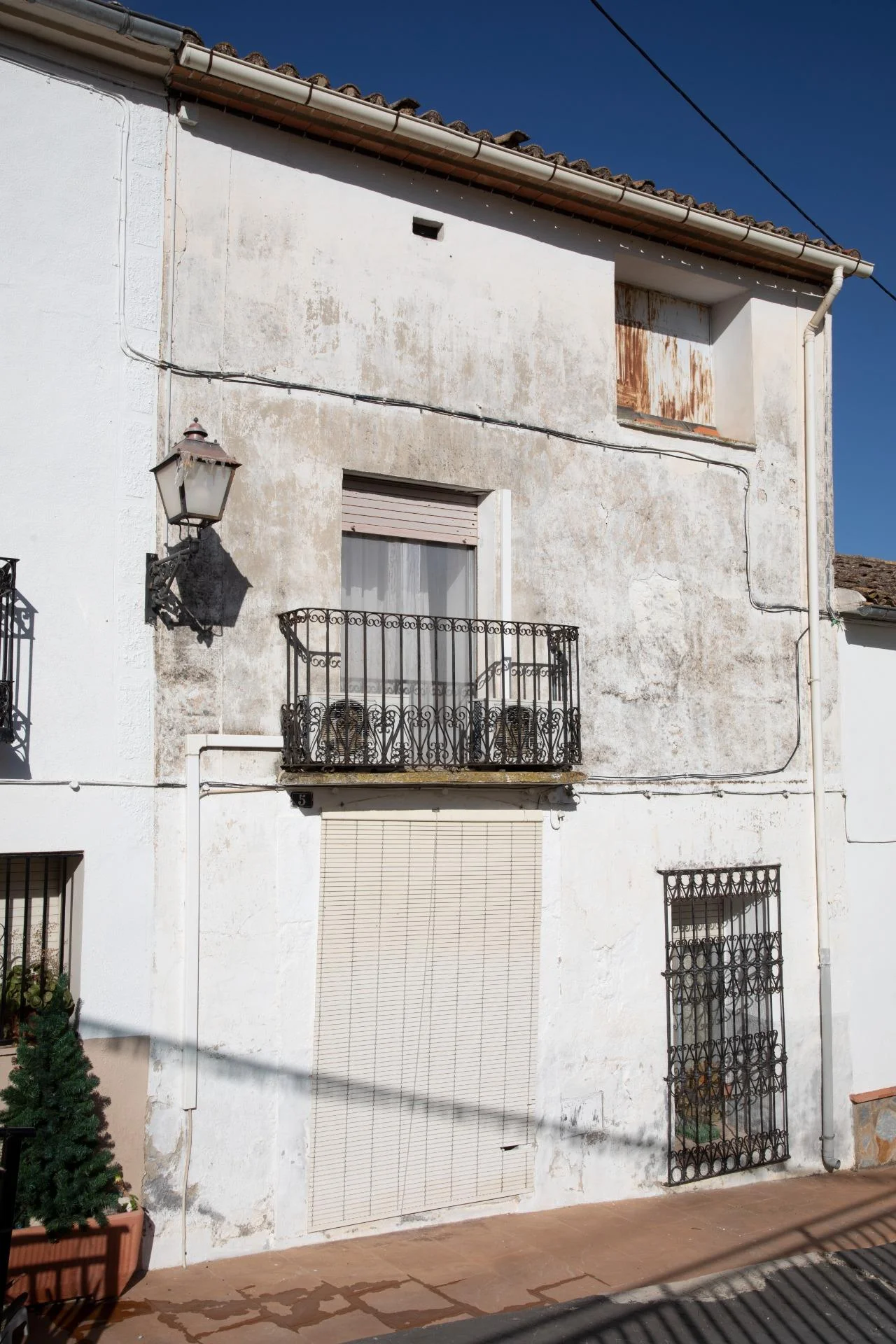 Rustic village house with 228 m²