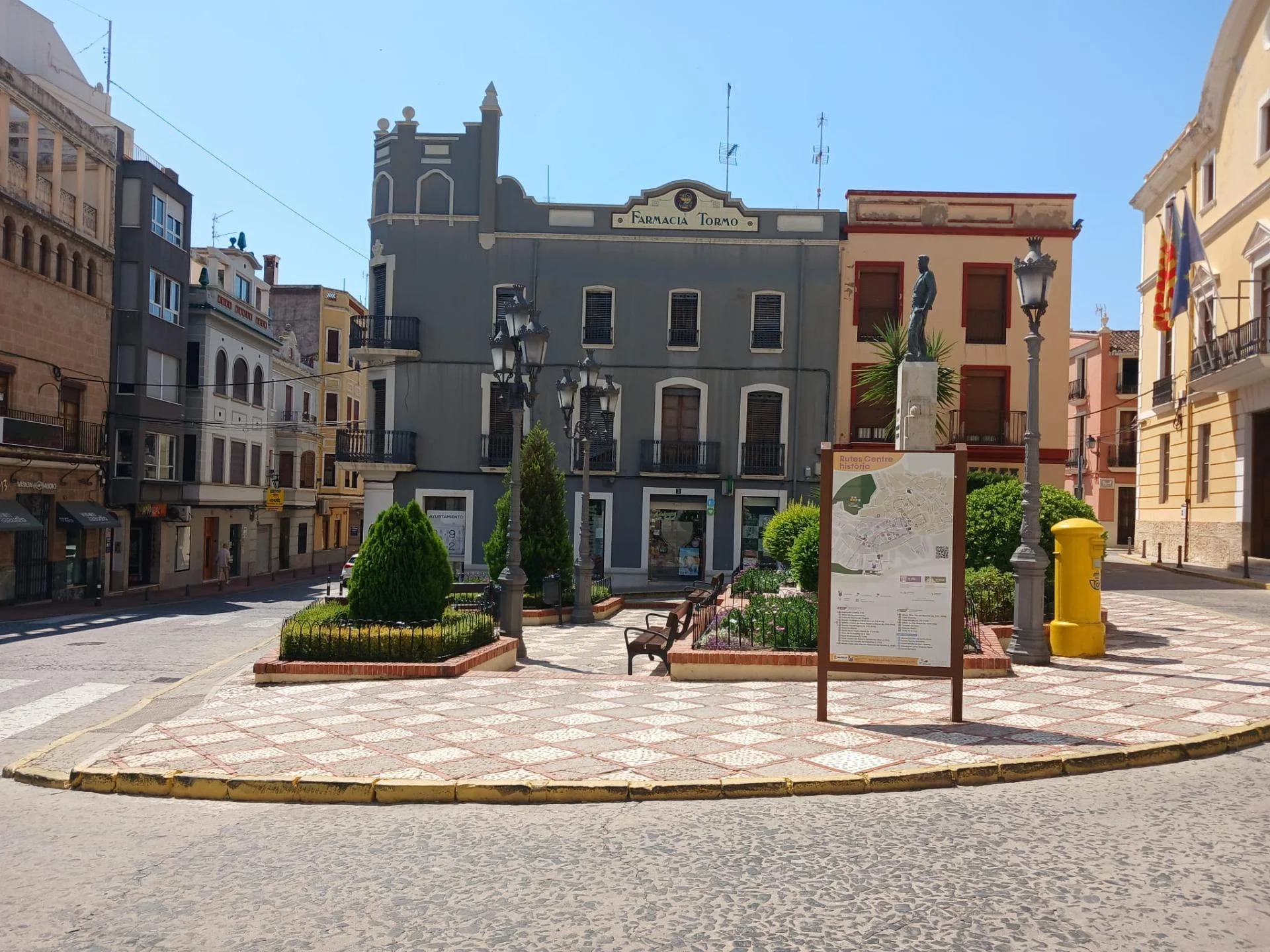Central Oliva commercial unit, 133 m²