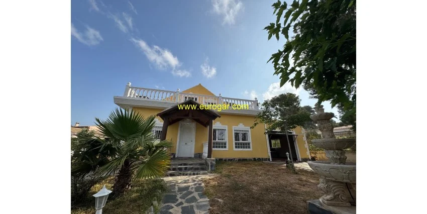 Chalet in Monte Horquera, 4 bedrooms