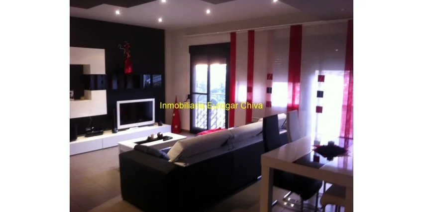 Central Chiva duplex with terrace