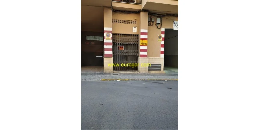 Local comercial céntrico en Buñol, 34 m²