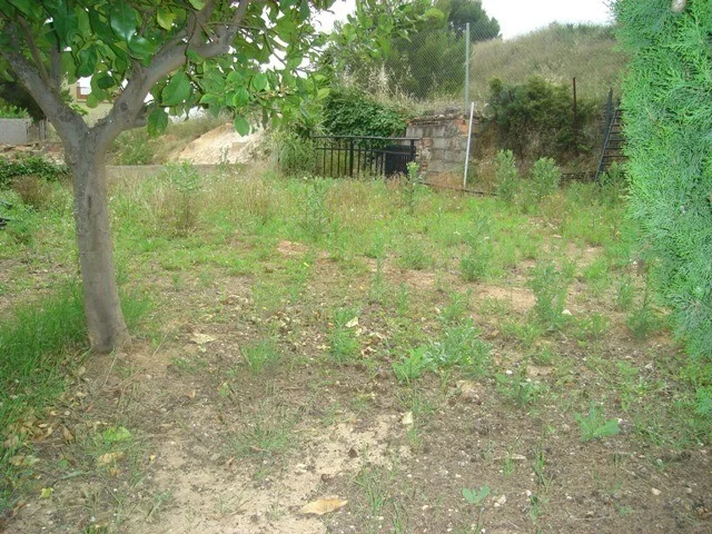 Parcela urbana en Chiva, 403 m²
