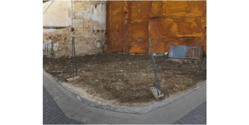 Solar urbano en centro de Chiva, 166 m²