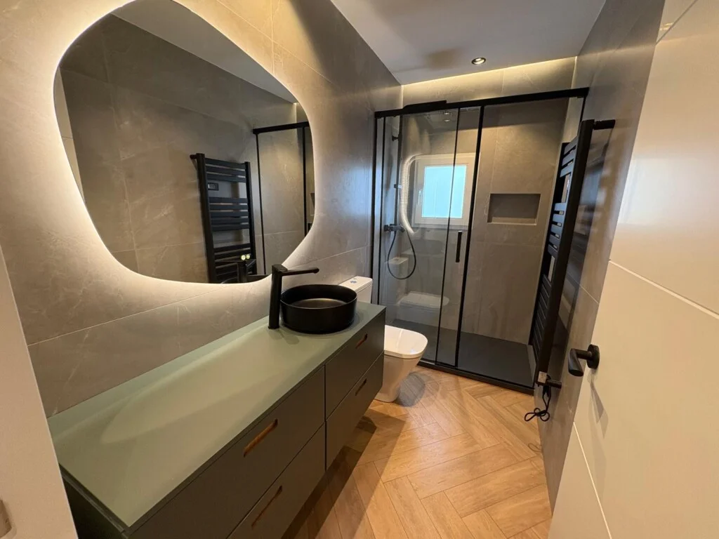 Three-bedroom La Saidia apartment with balcony